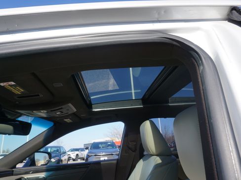 Used 2021 Lexus ES 350 Ultra Luxury w/ Accessory Package image 8