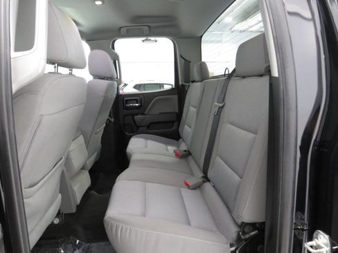 Used 2018 Chevrolet Silverado 1500 Custom w/ Custom Convenience Package AWD/4WD image 12