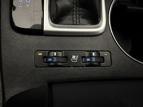 Used 2019 Toyota Highlander Limited image 27