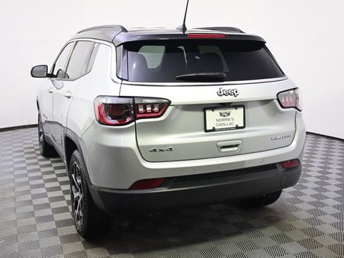 Used 2025 Jeep Compass Limited AWD/4WD image 4