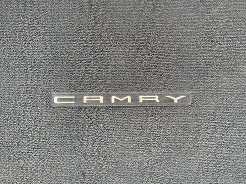 Used 2018 Toyota Camry LE image 13