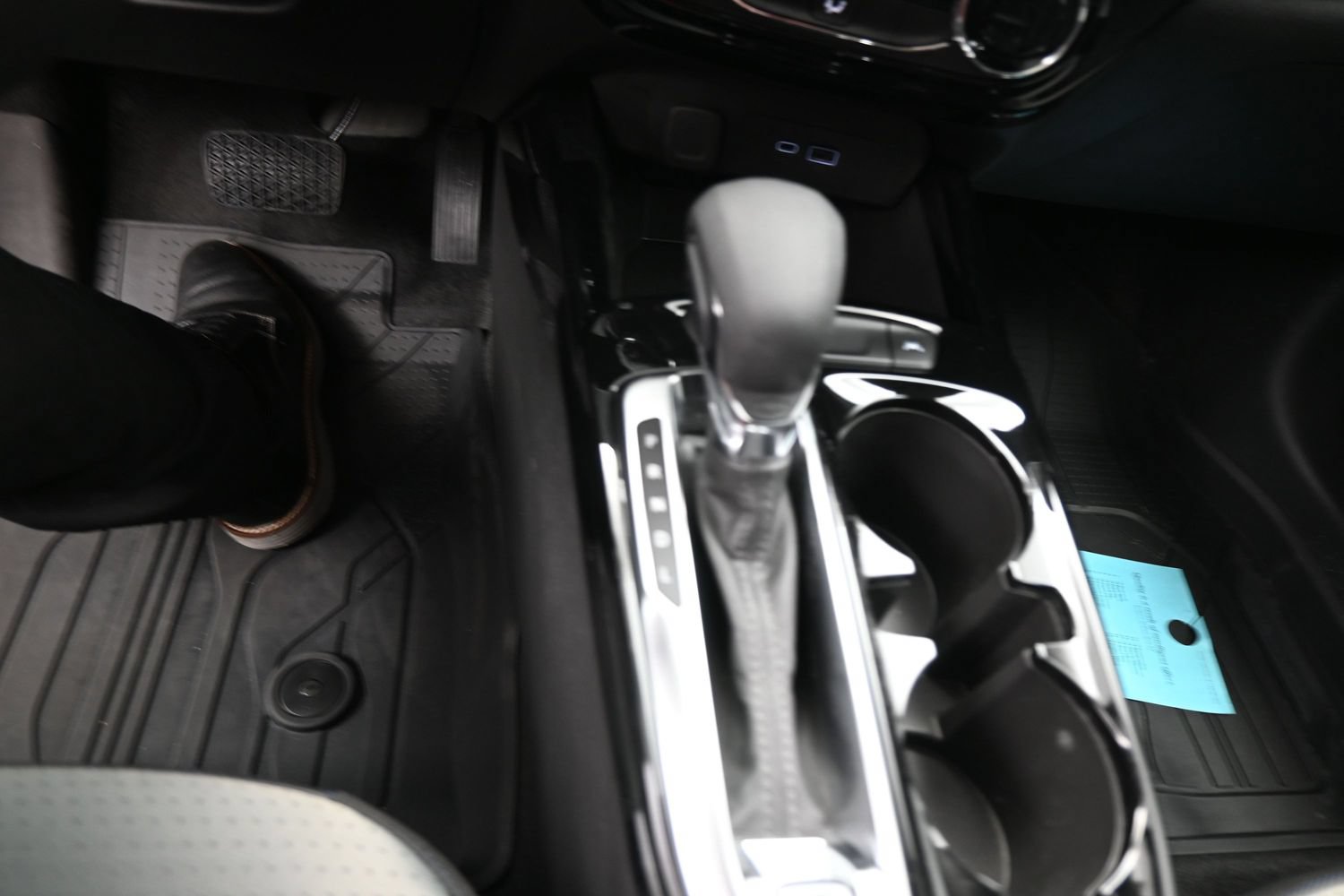 Used 2026 Chevrolet Trax LT FWD image 14