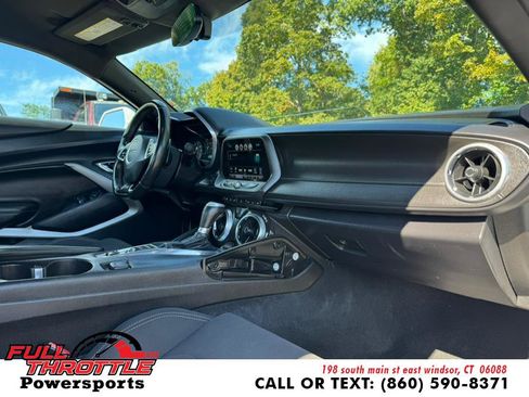 Used 2016 Chevrolet Camaro SS image 16