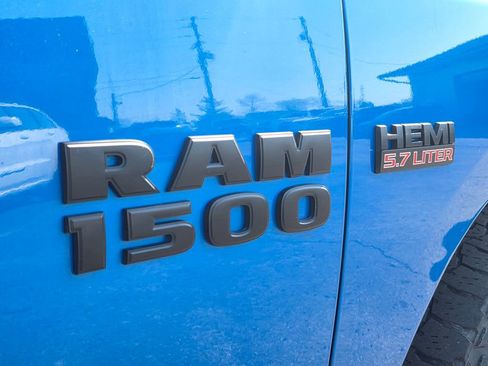 Used 2018 RAM 1500 Sport w/ Hydro Blue Sport Package AWD/4WD image 8