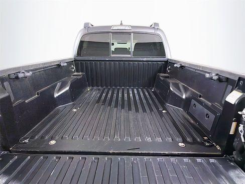 Used 2022 Toyota Tacoma SR image 25