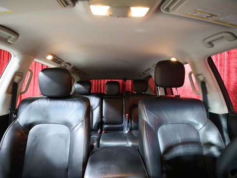 Used 2017 Nissan Armada SL w/ Interior Lighting Package RWD image 25