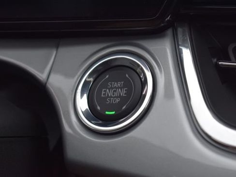 New 2026 Chevrolet Trax LT w/ Sunroof Package FWD image 24