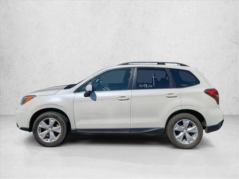 Used 2016 Subaru Forester 2.5i Limited image 2