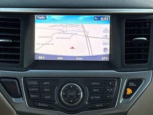 Used 2017 Nissan Pathfinder SL w/ SL Tech Package image 13