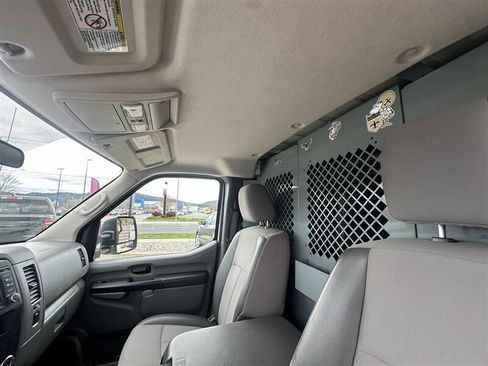 Used 2019 Nissan NV 3500 SL w/ Navigation Package RWD image 37