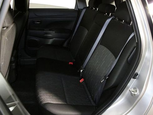 Used 2023 Mitsubishi Outlander Sport LE AWD/4WD image 13