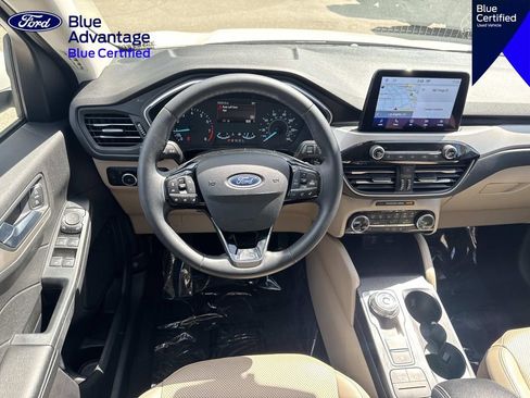 Certified 2022 Ford Escape SEL FWD image 11