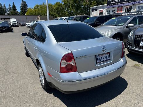 Used 2003 Volkswagen Passat GLS FWD image 8