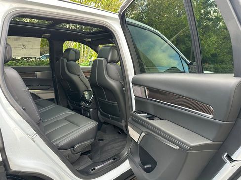 New 2026 Cadillac Vistiq Sport image 13