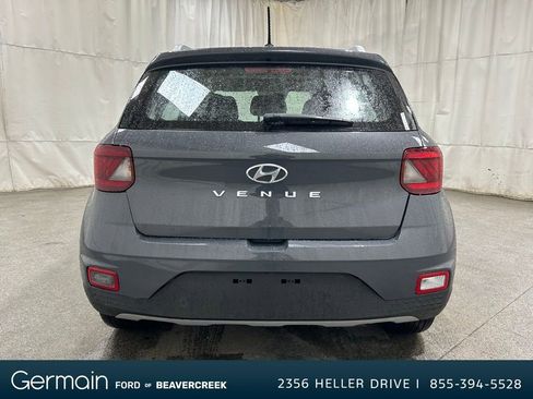 Used 2023 Hyundai Venue SEL image 7
