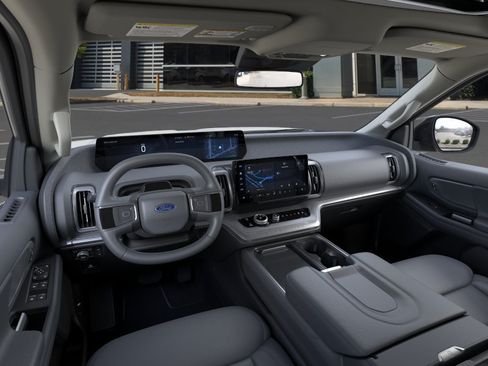 New 2026 Ford Expedition Active AWD/4WD image 9
