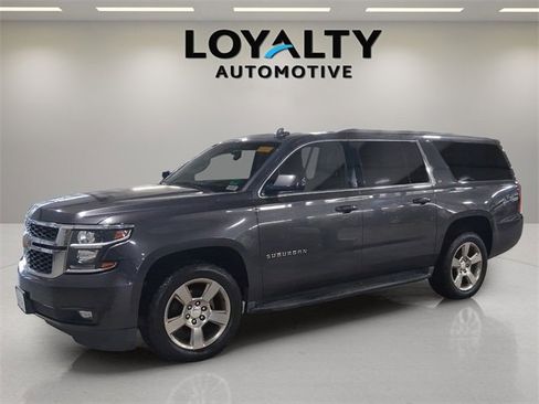 Used 2016 Chevrolet Suburban LT image 1