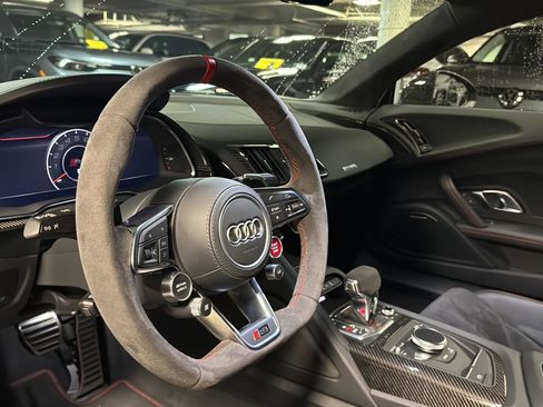 Used 2023 Audi R8 V10 GT image 13