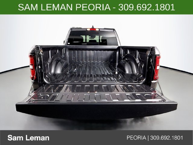 New 2026 RAM 1500 Express AWD/4WD image 23