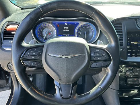 Used 2022 Chrysler 300 S image 7