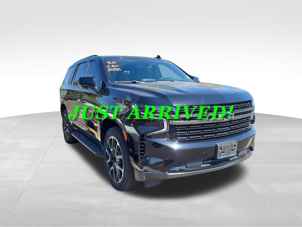 Used 2022 Chevrolet Tahoe RST w/ Sport Performance Package AWD/4WD image 3