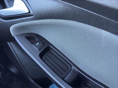 Used 2013 Ford Focus SE image 14