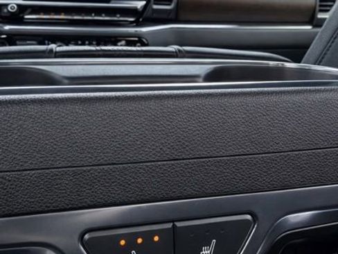 Used 2023 Chevrolet Silverado 1500 High Country w/ Technology Package image 26