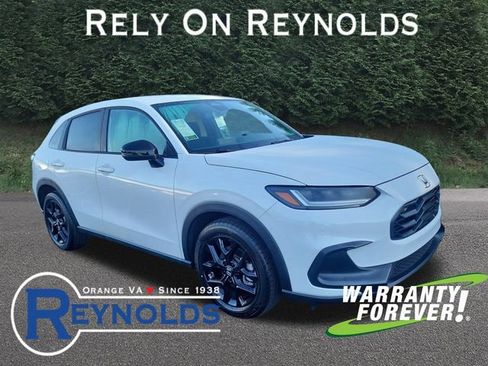 Used 2023 Honda HR-V Sport image 1