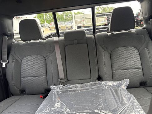 New 2026 RAM 1500 Tradesman w/ Off Road Group AWD/4WD image 24