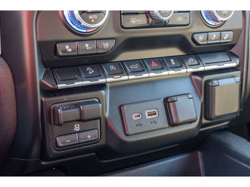 Used 2019 GMC Sierra 1500 SLT w/ SLT Premium Package image 28