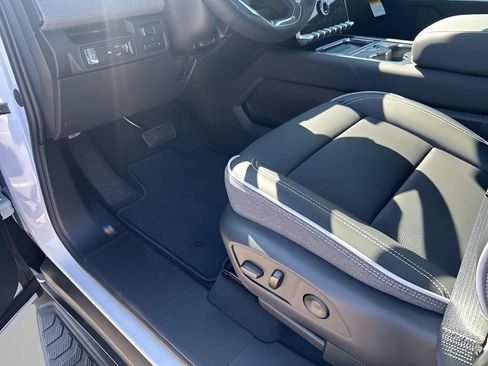 New 2026 GMC Sierra EV Elevation image 27