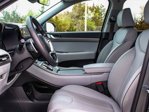 Used 2025 Hyundai Palisade SEL image 32