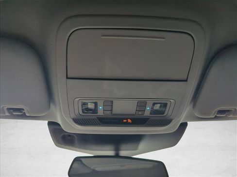 Used 2021 Ford Explorer XLT w/ Equipment Group 202A RWD image 24