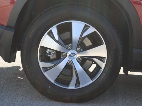 Certified 2025 Subaru Ascent Premium image 32