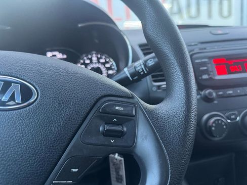 Used 2017 Kia Forte LX FWD image 41