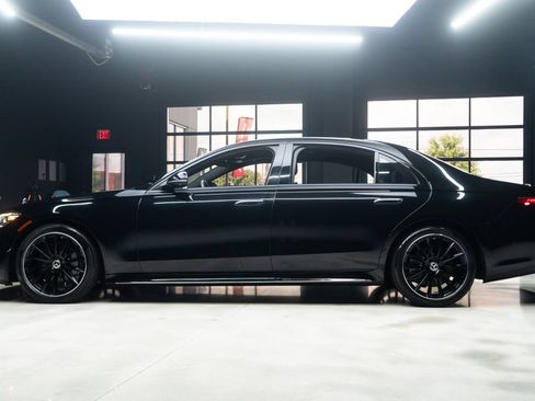 Used 2023 Mercedes-Benz S 500 4MATIC w/ AMG Line image 19