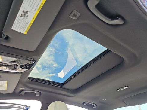 Used 2024 BMW 530i w/ Premium Package image 31