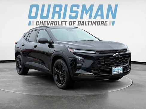 New 2026 Chevrolet Trax ACTIV w/ Sunroof Package FWD image 1