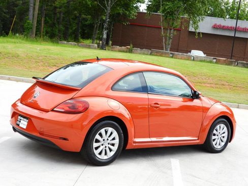 Used 2019 Volkswagen Beetle 2.0T SE FWD image 20