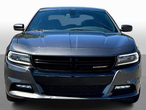 Used 2017 Dodge Charger R/T image 3