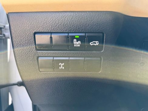 Used 2015 Lexus NX 200t AWD w/ Premium Package image 37