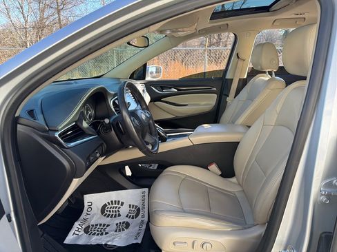 Used 2020 Buick Enclave Essence w/ Sport Touring Edition image 23