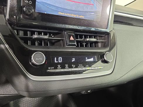 Used 2024 Toyota Corolla LE FWD image 19