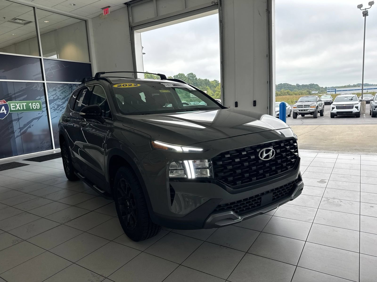Used 2022 Hyundai Santa Fe XRT AWD/4WD image 3