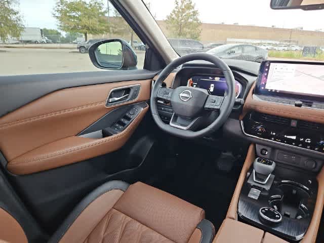 Used 2026 Nissan Rogue Platinum AWD/4WD image 11
