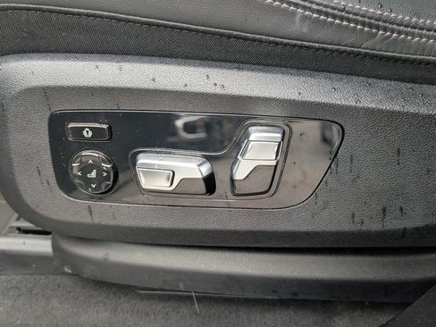 Used 2024 BMW X7 xDrive40i image 22