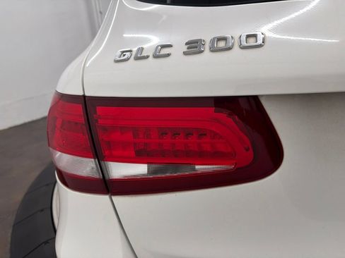 Used 2016 Mercedes-Benz GLC 300 4MATIC image 11