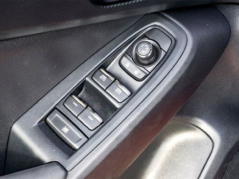 Used 2024 Subaru Crosstrek 2.0i Premium image 11