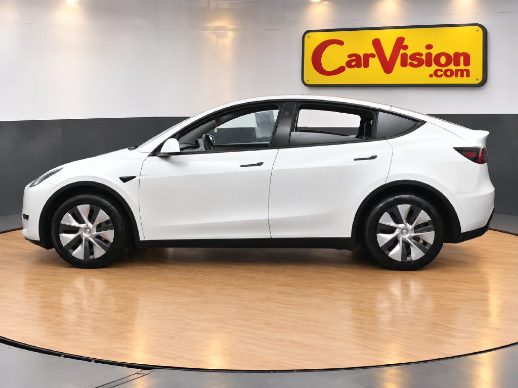 Used 2024 Tesla Model Y 2WD image 6