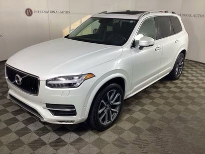 Used 2019 Volvo XC90 T6 Momentum w/ Advanced Package